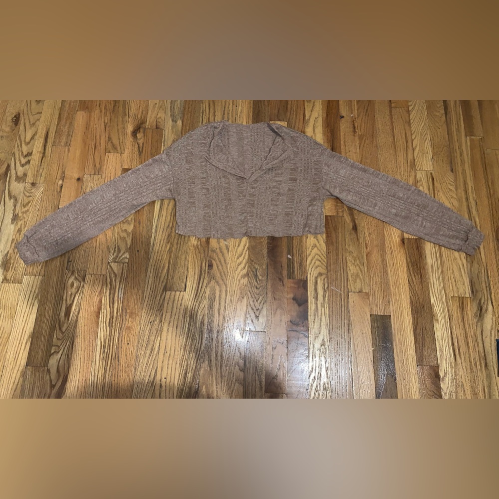 Beige Cropped Long sleeve Shirt.